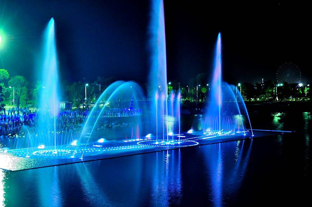 Floating Fountains