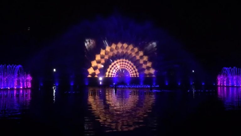 Lake Water Screen Show Project