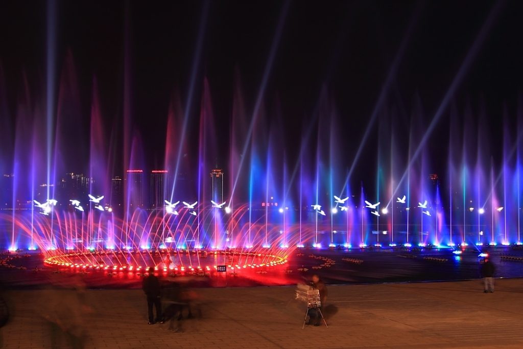 square musical fountain